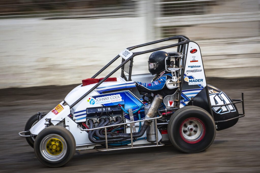 Trevor’s son Johnathon Murdie racing the Midget. Photo by Nakita Pollock Photography.